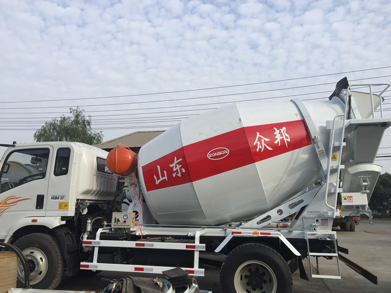 混凝土攪拌運(yùn)輸車